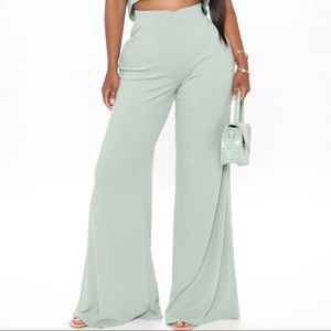 Sold! NWOT Mint Wide Leg Pants